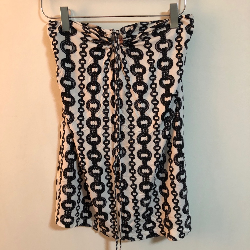 Strapless juicy C top